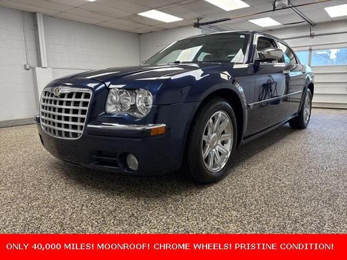 2005 Chrysler 300C Base