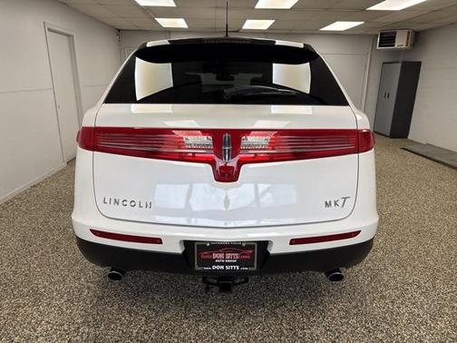 2019 Lincoln MKT Reserve