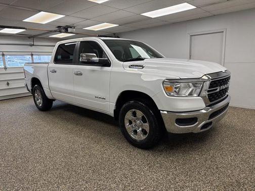 Bright White Clearcoat 2023 RAM 1500 Big Horn/Lone Star