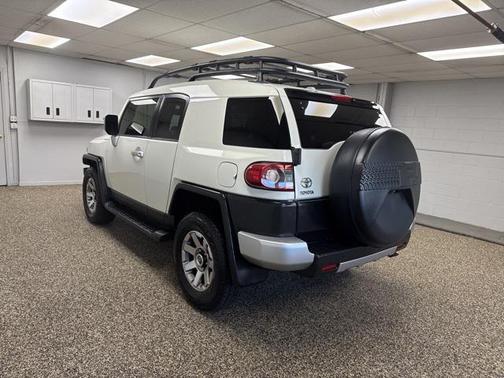 2014 Toyota FJ Cruiser Base