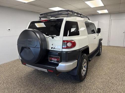2014 Toyota FJ Cruiser Base