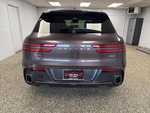 2022 Genesis GV70 2.5T AWD