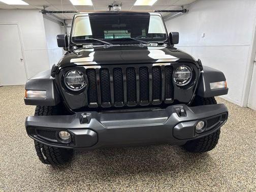Black Clearcoat 2022 Jeep Wrangler Willys