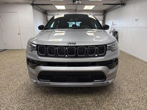 Billet Silver Metallic Clearcoat 2023 Jeep Compass High Altitude