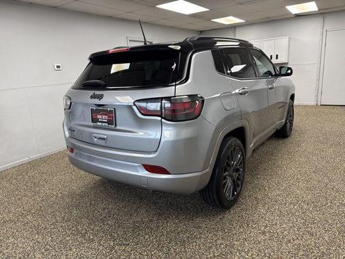 Billet Silver Metallic Clearcoat 2023 Jeep Compass High Altitude