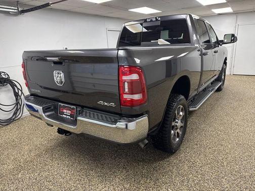 2022 RAM 2500 Big Horn Crew Cab 4x4 6'4' Box