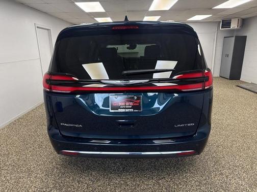 2022 Chrysler Pacifica Limited