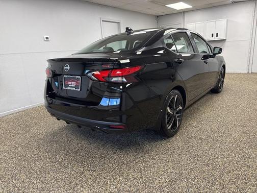 2023 Nissan Versa 1.6 S