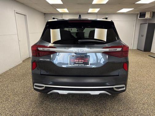 Gravity Gray 2022 Kia Seltos S
