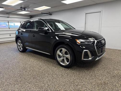 2023 Audi Q5 45 S line Premium Plus