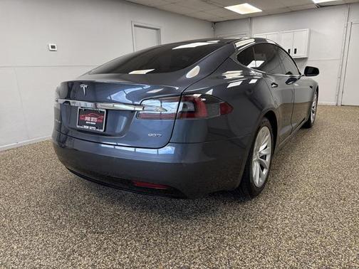 2017 Tesla Model S 90D