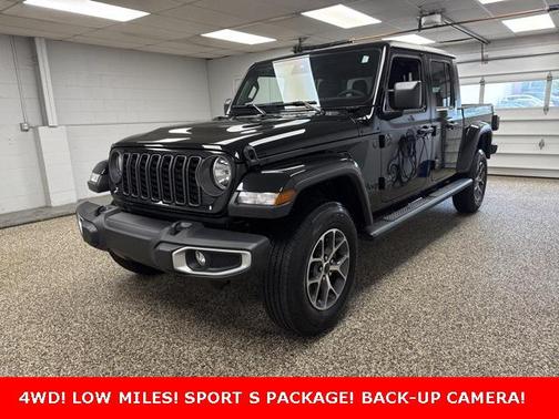 2024 Jeep Gladiator Sport S