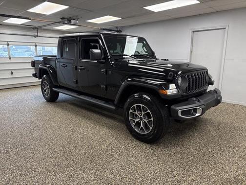 2024 Jeep Gladiator Sport S