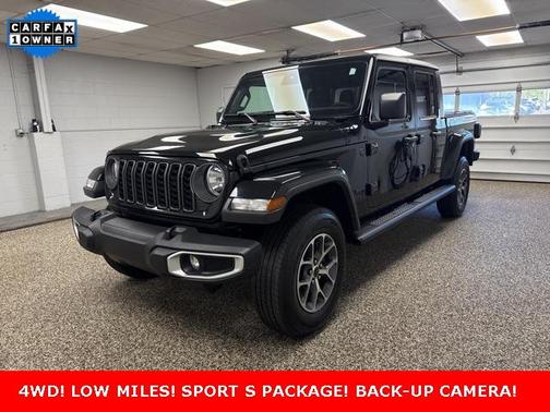 2024 Jeep Gladiator Sport S