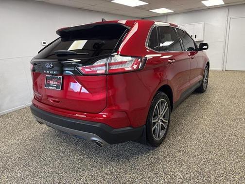 2021 Ford Edge Titanium