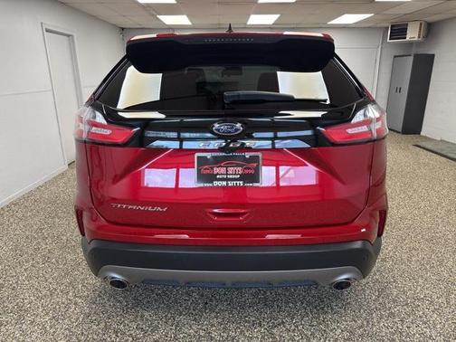 2021 Ford Edge Titanium