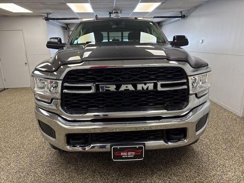 2020 RAM 3500 Tradesman Crew Cab 4x4 8' Box