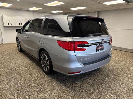 Lunar Silver Metallic 2024 Honda Odyssey EX-L