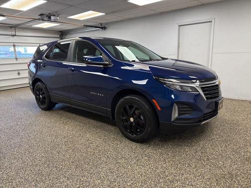 Blue Glow Metallic 2023 Chevrolet Equinox 1LT