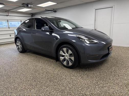 2023 Tesla Model Y Long Range Dual Motor All-Wheel Drive