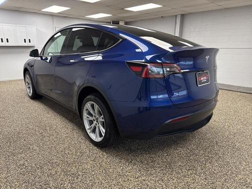 2024 Tesla Model Y Long Range Dual Motor All-Wheel Drive
