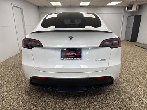 2022 Tesla Model Y Performance Dual Motor All-Wheel Drive