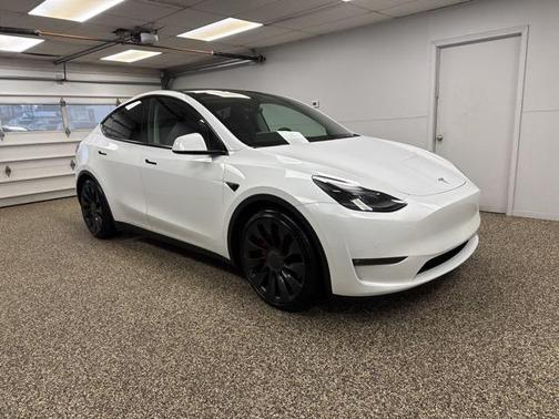 2022 Tesla Model Y Performance Dual Motor All-Wheel Drive
