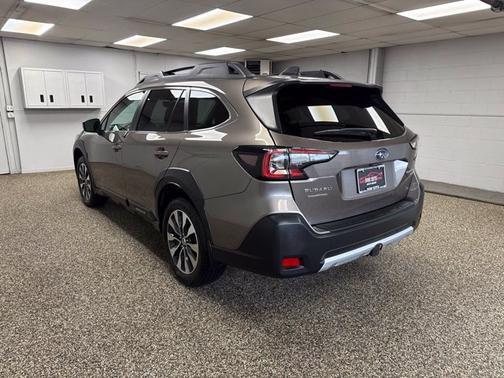 Brilliant Bronze Metallic 2024 Subaru Outback Base