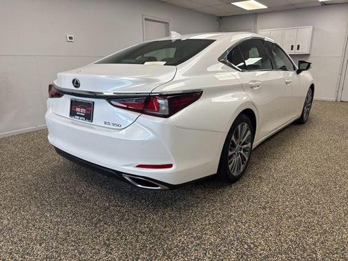 2019 Lexus ES 350 Base