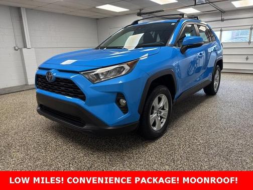 2020 Toyota RAV4 XLE