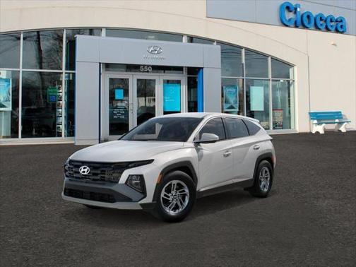 2025 Hyundai TUCSON SE