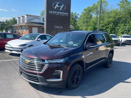 2023 Chevrolet Traverse LT Cloth