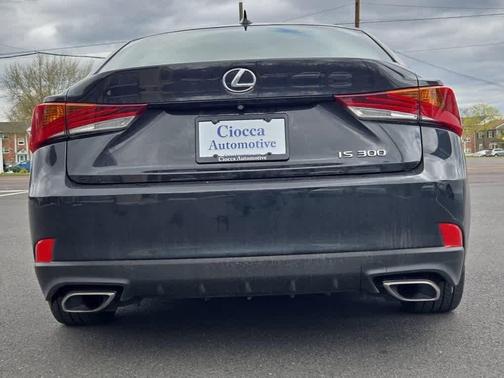 2018 Lexus IS 300 Base