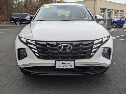 2023 Hyundai TUCSON SE