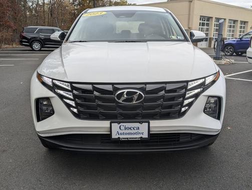 2023 Hyundai TUCSON SE