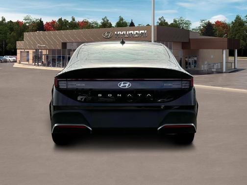 2025 Hyundai SONATA SE
