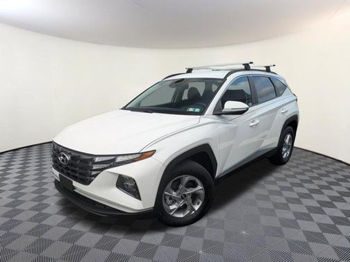 White 2023 Hyundai TUCSON SEL