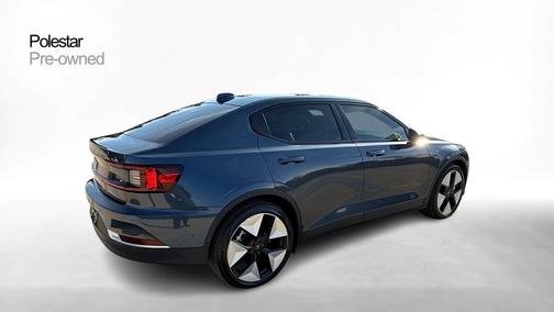 2023 Polestar 2 Long range Dual motor - AWD - Plus,Pilot