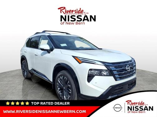 Everest White Pearl Tricoat 2026 Nissan Rogue Platinum
