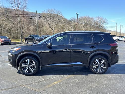 Super Black 2023 Nissan Rogue Platinum