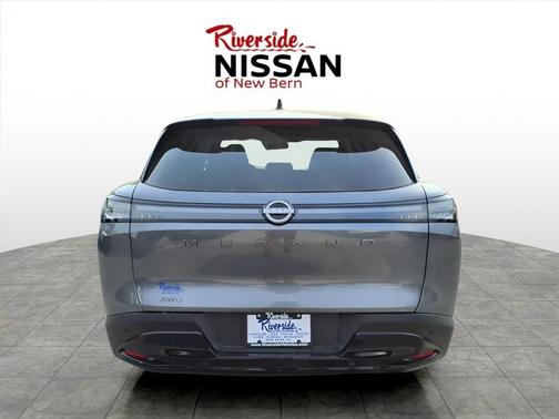 Gun Metallic 2025 Nissan Murano SV
