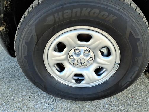 Glacier White 2026 Nissan Frontier S