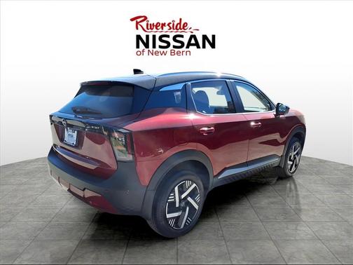 Scarlet Ember/Super Black 2026 Nissan Kicks SV