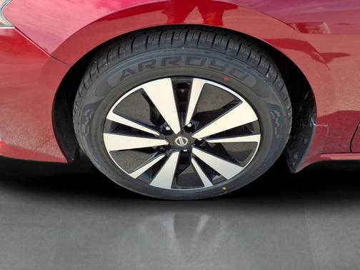 Scarlet Ember Tintcoat 2019 Nissan Altima 2.5 SV