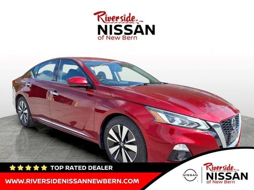 Scarlet Ember Tintcoat 2019 Nissan Altima 2.5 SV