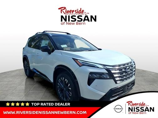 Everest White Pearl/Super Black 2026 Nissan Rogue Platinum