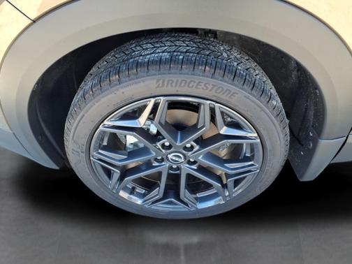 Canyon Bronze Metallic 2026 Nissan Kicks SR