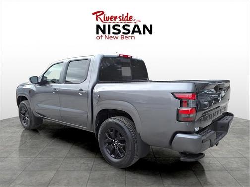 Gun Metallic 2026 Nissan Frontier SV