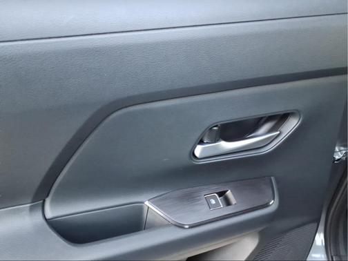 Gun Metallic 2026 Nissan Kicks SR