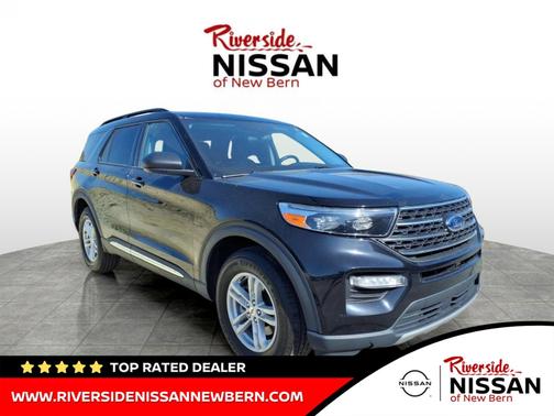Black Metallic 2022 Ford Explorer XLT